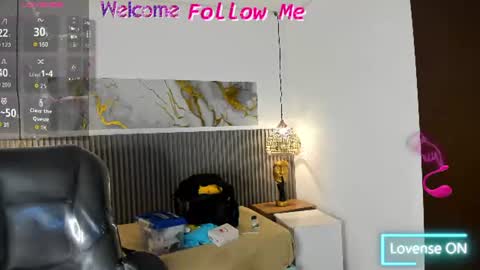 Snapshot of dyla_n18_ chatting on 06/21/26, 08:22 dyla_n18_ online show from 06/21/26, 08:22