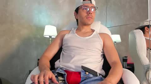 Dylan online show from 11/25/25, 11:21