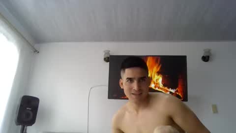 Snapshot of dylan_gray_ chatting on 02/17/25, 05:53 dylan online show from 02/17/25, 05:53