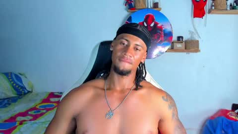 Snapshot of dylan_jake1 chatting on 05/17/26, 12:08 Dylan online show from 05/17/26, 12:08