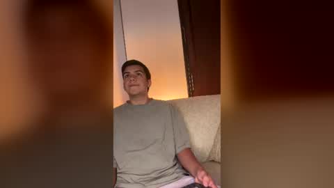 Snapshot of dylan_katelive chatting on 07/05/26, 01:01 dylan kate Live online show from 07/05/26, 01:01