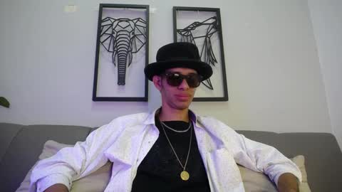 Snapshot of dylan_scotts chatting on 10/02/25, 07:43 dylan_scotts online show from 10/02/25, 07:43