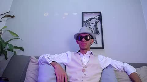 Snapshot of dylan_scotts chatting on 10/10/25, 08:41 dylan_scotts online show from 10/10/25, 08:41