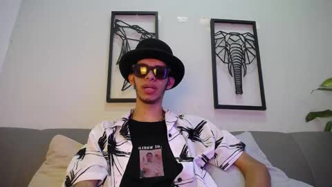 Snapshot of dylan_scotts chatting on 10/21/25, 07:58 dylan_scotts online show from 10/21/25, 07:58