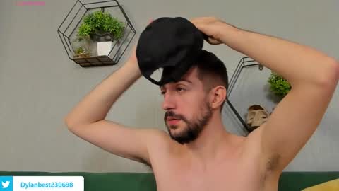 Dylan online show from 09/08/25, 11:48