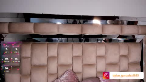 Snapshot of dylan_turner_ chatting on 10/15/25, 04:23 dylan_turner_ online show from 10/15/25, 04:23