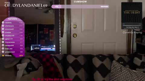 Snapshot of dylandaniel69 chatting on 12/04/24, 10:24 Dylan Daniel 7.8 online show from 12/04/24, 10:24