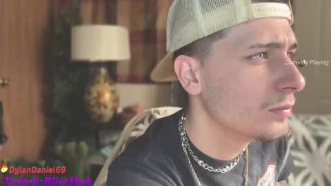 Snapshot of dylandaniel69 chatting on 01/14/25, 05:45 Dylan Daniel 7.8 online show from 01/14/25, 05:45