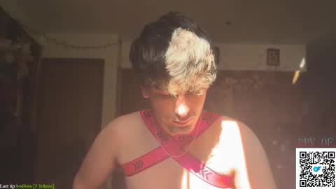 Dylan Daniel 7.8 online show from 11/05/25, 05:13