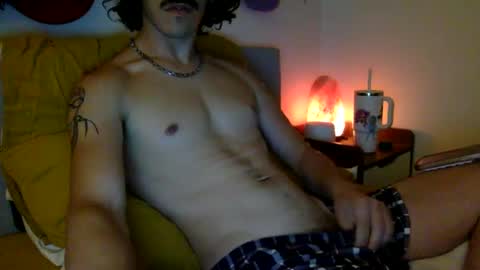 Snapshot of dylanluxe chatting on 09/22/25, 07:54 Dylan Luxe online show from 09/22/25, 07:54