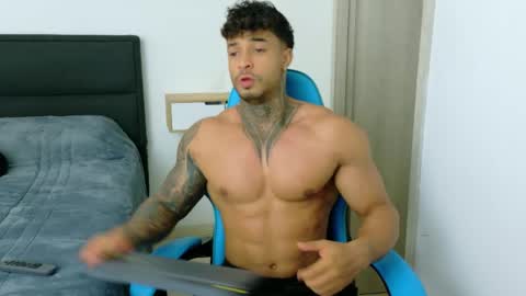 Snapshot of dylanrivera_ chatting on 06/03/26, 02:36 Dylan Rivera online show from 06/03/26, 02:36
