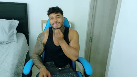 Snapshot of dylanrivera_ chatting on 07/18/26, 12:15 Dylan Rivera online show from 07/18/26, 12:15