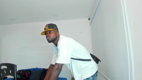 Dylan Taylor online show from 02/08/25, 10:18