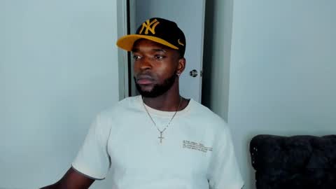 Dylan Taylor online show from 10/01/25, 03:56