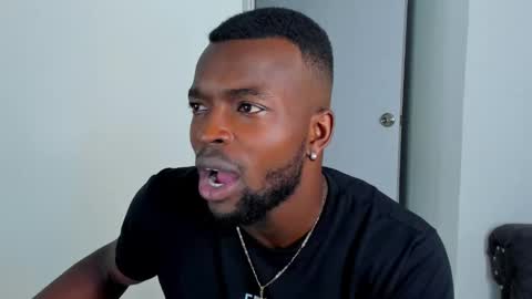 Dylan Taylor online show from 10/08/25, 02:53