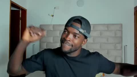 Dylan Taylor online show from 02/14/26, 03:58