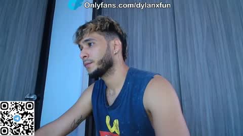 Snapshot of dylanxfun chatting on 10/23/25, 08:51 dylanxfun online show from 10/23/25, 08:51