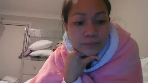 Snapshot of dylene1986 chatting on 06/12/26, 08:13 dylene1986 online show from 06/12/26, 08:13
