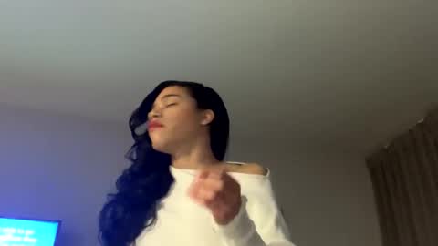 Snapshot of dynasty313 chatting on 01/08/25, 04:34 Dynasty online show from 01/08/25, 04:34