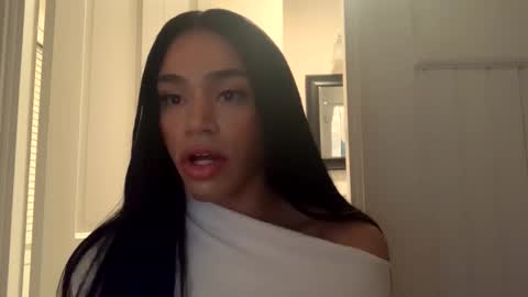 Snapshot of dynasty313 chatting on 01/11/25, 11:02 Dynasty online show from 01/11/25, 11:02