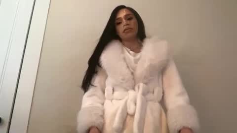 Snapshot of dynasty313 chatting on 02/03/25, 09:18 Dynasty online show from 02/03/25, 09:18