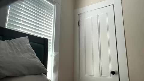 Snapshot of dynasty313 chatting on 09/15/25, 04:07 Dynasty online show from 09/15/25, 04:07