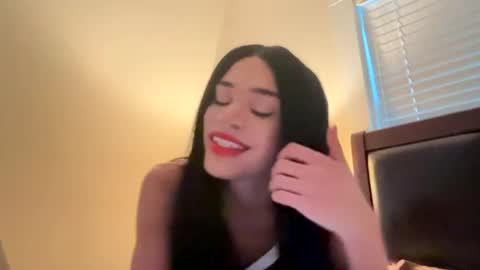 Snapshot of dynasty313 chatting on 09/18/25, 10:01 Dynasty online show from 09/18/25, 10:01