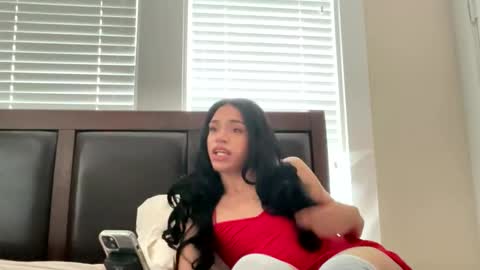 Snapshot of dynasty313 chatting on 09/25/25, 04:43 Dynasty online show from 09/25/25, 04:43