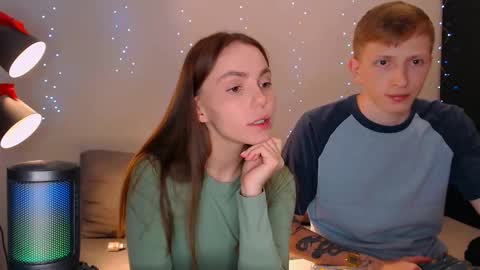 Snapshot of dyrinda chatting on 02/23/25, 09:59 Julia and Dima online show from 02/23/25, 09:59
