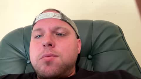 eaglebabyyy online show from 10/18/25, 06:52