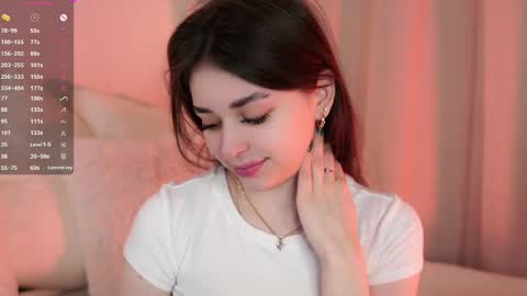 Snapshot of earlenebigge chatting on 02/10/25, 01:14 Kriss online show from 02/10/25, 01:14
