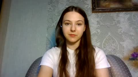 Yuni online show from 04/05/26, 06:10