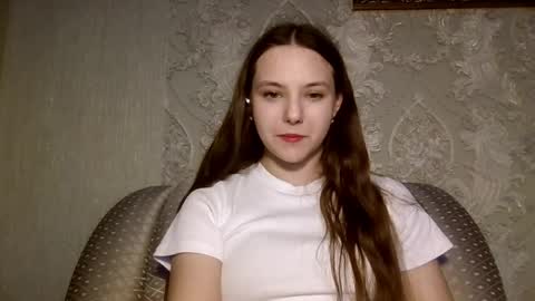 Yuni online show from 04/09/26, 02:55