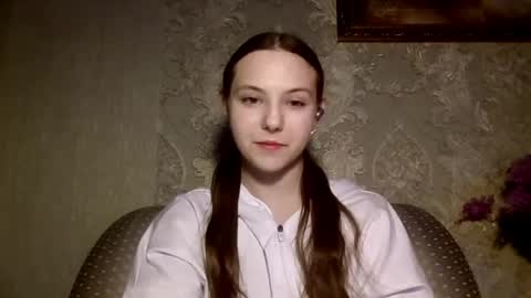 Yuni online show from 04/14/26, 03:18