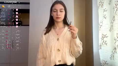 Kate online show from 02/18/26, 04:52