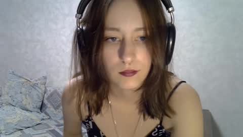 Molly online show from 10/20/25, 02:17