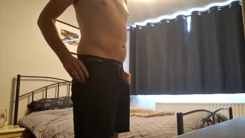 Snapshot of easy_fit00 chatting on 05/12/26, 10:45 easy_fit00 online show from 05/12/26, 10:45