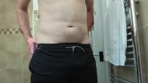 Snapshot of easy_fit00 chatting on 06/27/26, 11:48 easy_fit00 online show from 06/27/26, 11:48