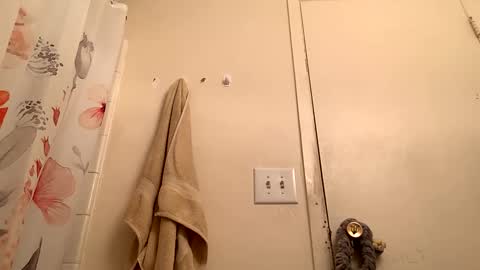 easybreezy69 online show from 01/21/25, 08:32