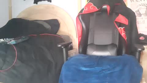 TWITTER   INSTAGRAM    easybreezy20   ONLINE 1230 AM TO 7AM online show from 01/29/25, 07:46