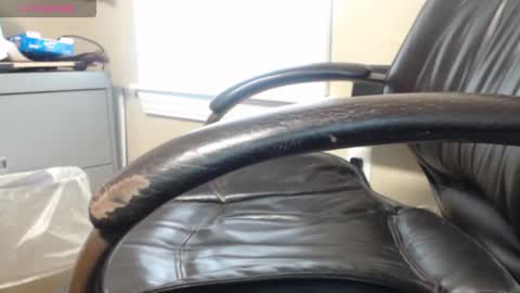 Easy Going Guy online show from 11/30/25, 06:56