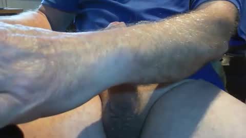 Snapshot of easypeasy62 chatting on 10/10/25, 08:24 easypeasy62 online show from 10/10/25, 08:24