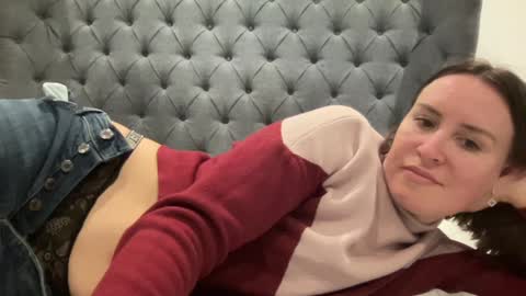 Snapshot of eatmypie69 chatting on 12/03/24, 04:39 Nadia Ferreira  online show from 12/03/24, 04:39