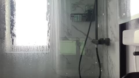 Snapshot of eatmypie69 chatting on 12/30/24, 12:31 Nadia Ferreira  online show from 12/30/24, 12:31