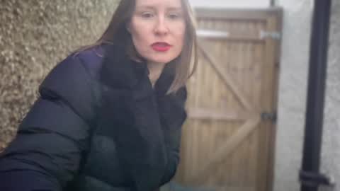 Snapshot of eatmypie69 chatting on 02/05/25, 04:25 Nadia Ferreira  online show from 02/05/25, 04:25