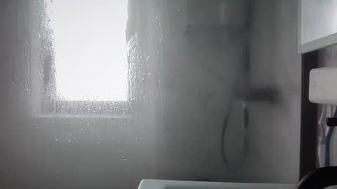 Snapshot of eatmypie69 chatting on 03/10/25, 09:32 Nadia Ferreira  online show from 03/10/25, 09:32