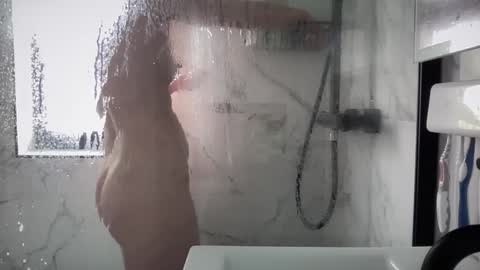 Snapshot of eatmypie69 chatting on 03/12/25, 10:26 Nadia Ferreira  online show from 03/12/25, 10:26