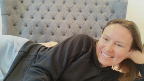 Nadia Ferreira  online show from 04/07/26, 09:10