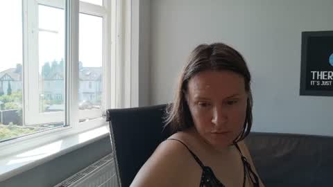 Snapshot of eatmypie69 chatting on 06/24/26, 08:57 Nadia Ferreira online show from 06/24/26, 08:57