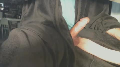 Snapshot of eatsomecum chatting on 03/09/26, 08:51 Eatshizjizz online show from 03/09/26, 08:51